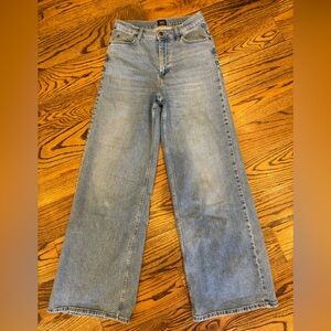 Lee’s Classic Blue Denim Jeans - Size 28